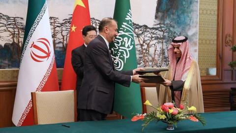 Abdollahian (Iranian Foreign Minister) - Ibn Farhan (Saudi Foreign Minister)
